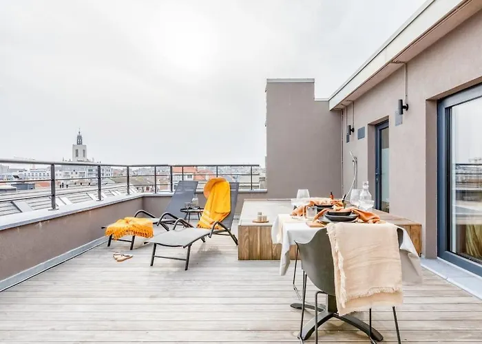 Nest - Your Cosy Penthouse 아파트