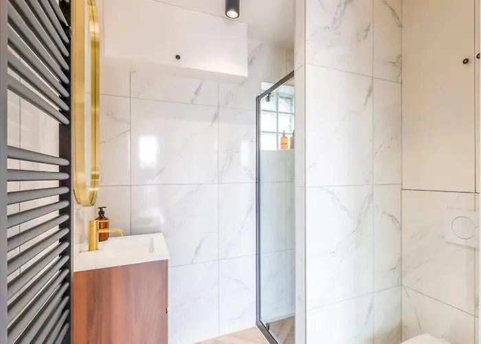 Nest - Your Cosy Penthouse 아파트