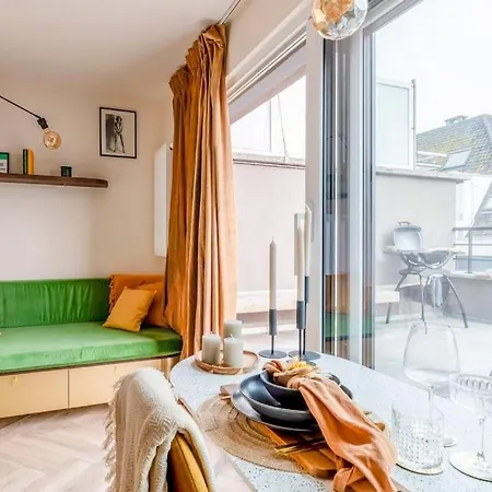Nest - Your Cosy Penthouse Apartment