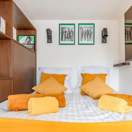 Nest - Your Cosy Penthouse Διαμέρισμα