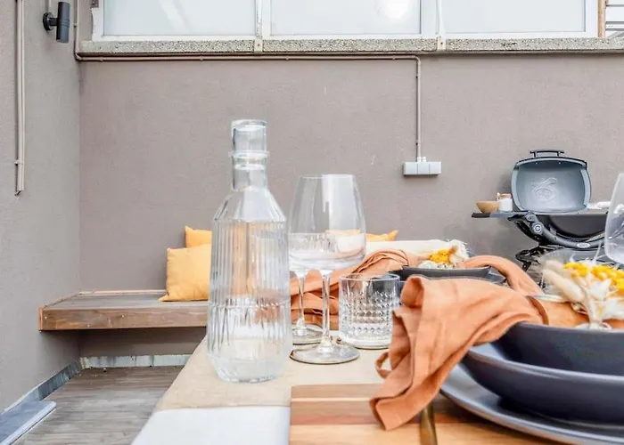 Nest - Your Cosy Penthouse Apartment *